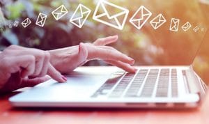 La mail è un dialogo con le persone non un sms